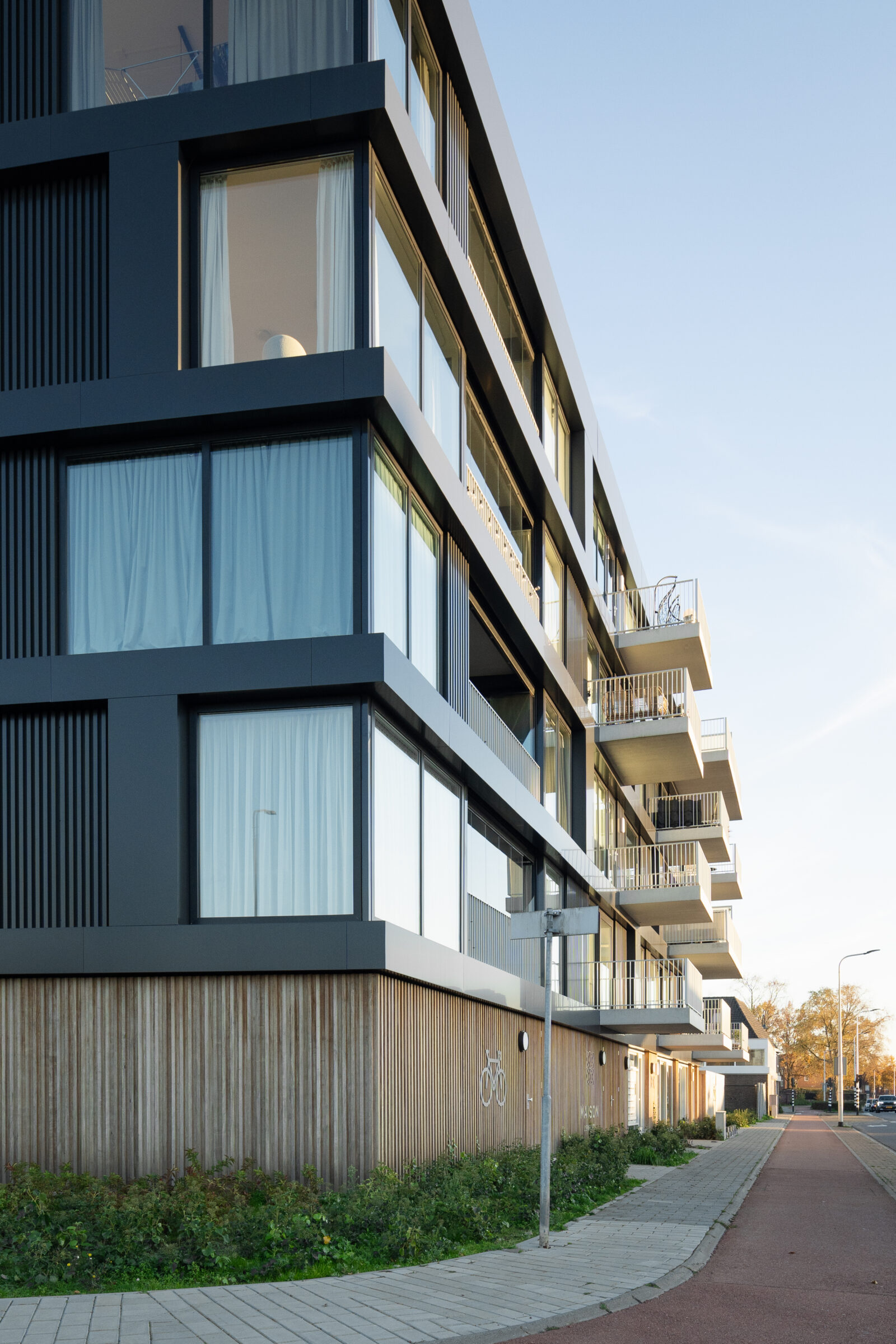 06W-Mitchell-van-Eijk_Europaweg-99_101-Helmond_2025-7