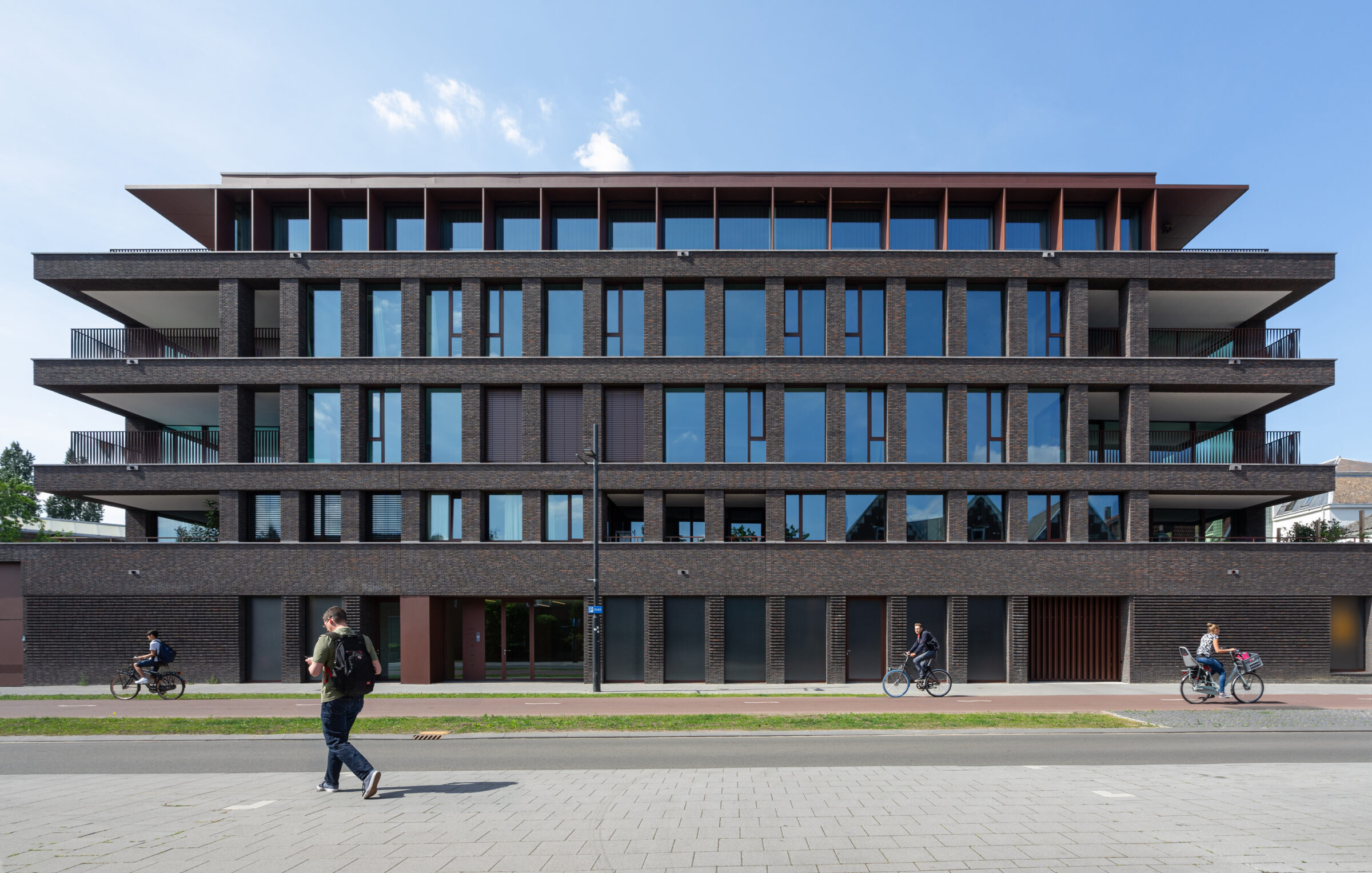 Galerij Mitchell-van-Eijk_Eindhoven_Bilderdijkliving_Diederendirrix_1.0