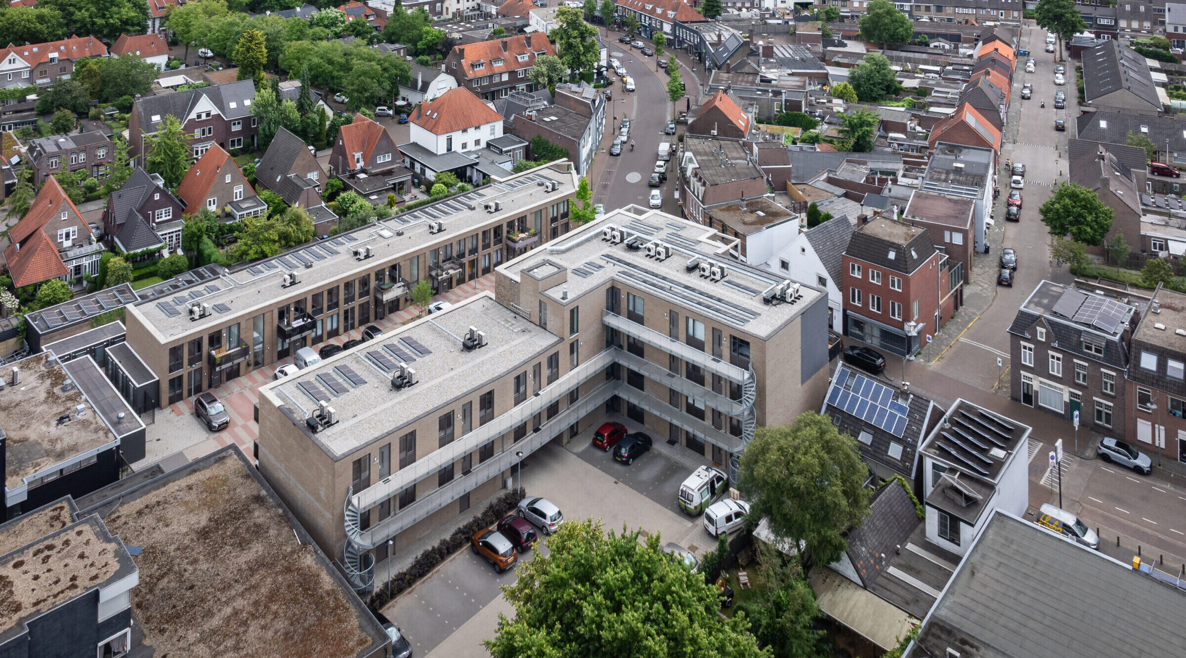 Galerij-Mitchell-van-Eijk_Mierloseweg-Helmond_2025-3